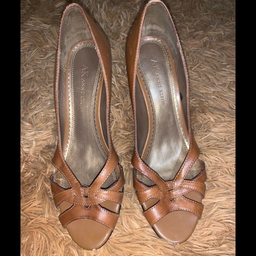 Anne Klein Brown Peep Toe Heels